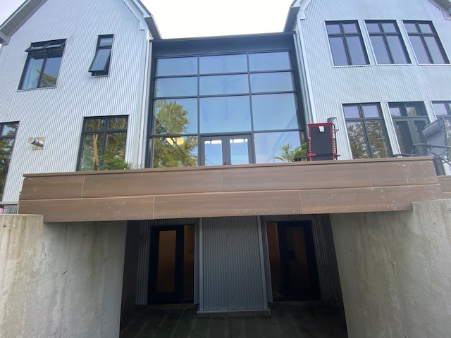 C&N Window Cleaning residential window cleaning results in Durham Region